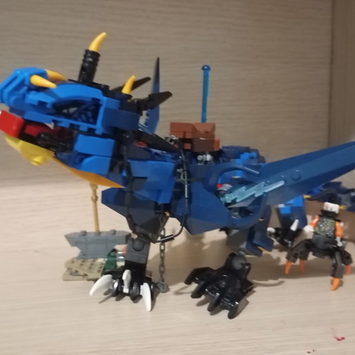 Stormbringer 70652 Lego Set Ninjago like new, Daddy No Legs figure only