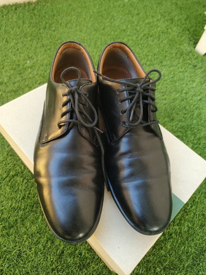 Clarks men's shoes size 42 black like new