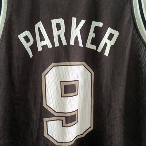 San Antonio Spurs Tony Parker basketball jersey XL used