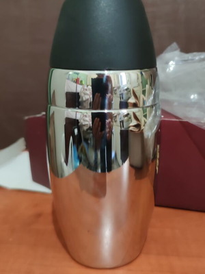Ghidini Vigneto Italian cocktail shaker inox