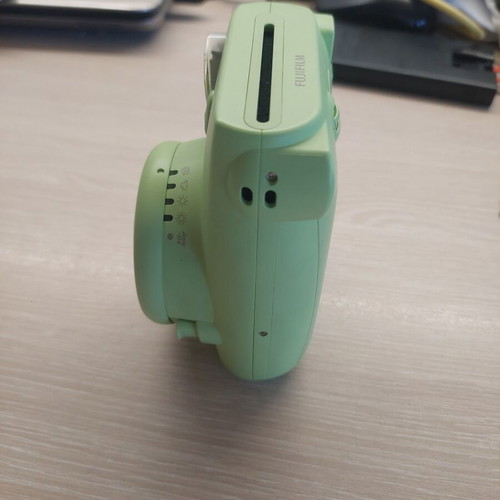 Instax Mini 9 Fujifilm instant camera lime green like new