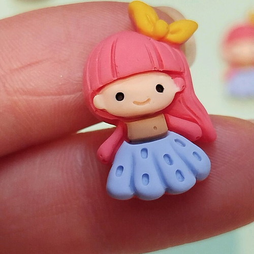 Decorative resin princesses, pack of 10 pieces