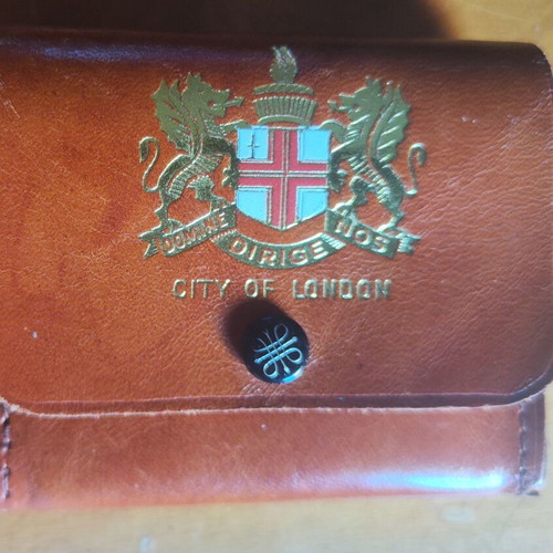 Vintage Squire leather coin wallet City of London, like new