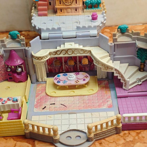 Disney Cinderella Star Castle Bluebird 1995 like new vintage castle