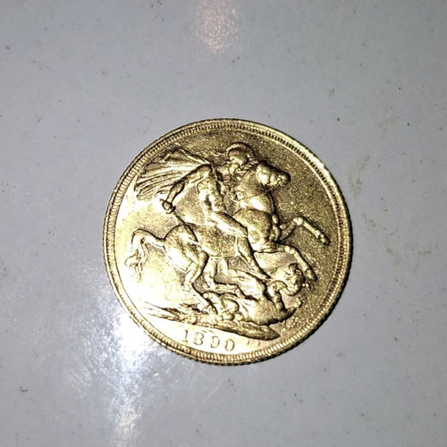 Gold English Sovereign 1890 Queen Victoria Crown like new