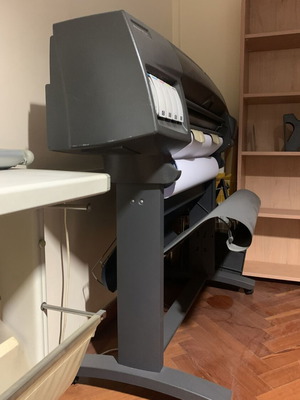 HP DesignJet 1050C plotter and Neolt trimmer