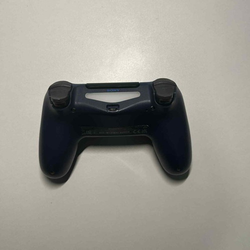 PlayStation 4 DualShock controllers new, red and dark blue, set of two
