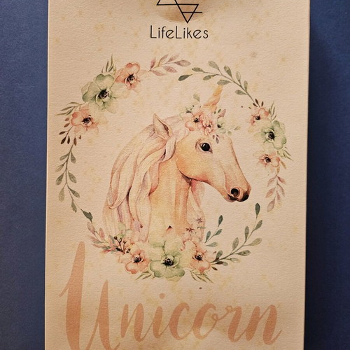 Wooden decorative plaque like new with unicorn and clip