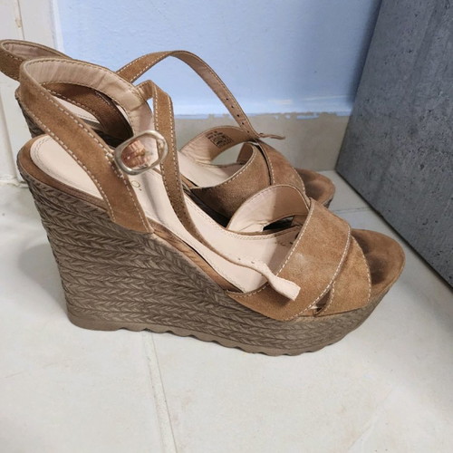 Migato sandals used, size 38
