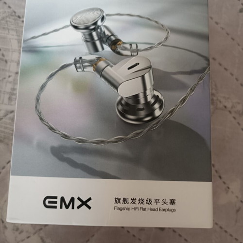 TRN EMX earbuds