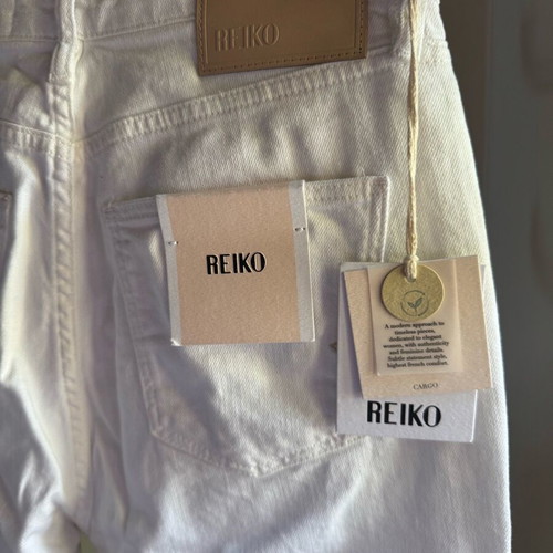 Reiko Milo Jean size 26 new, white, medium rise