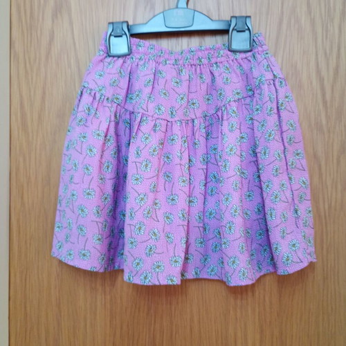 Zara girls' shorts skirt, pink with daisies, age 11-12