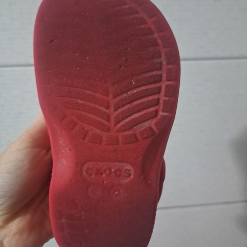 Crocs C9 red used, size 25-26, sandals