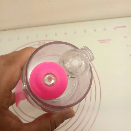 Water bottle with decompression mechanism plastic airtight 400 ml like new