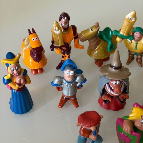 Kinder toys 2004 Royal Tournament like new