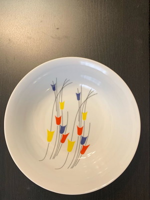 Porcelain salad bowl like new
