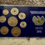 Complete 1971 drachma coin set new in luxury plexiglass case