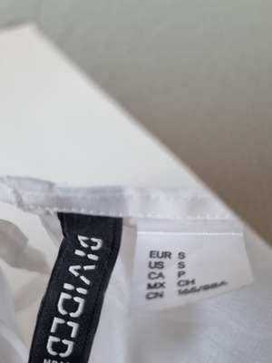 Τοπ από οργάντζα H&M μεταχειρισμένο, μέγεθος S, λευκό, φουσκωτό μανίκι