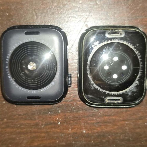 Apple Watch SE 44mm with broken screen and Apple Watch Series 7 not working, used