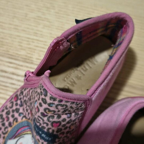 Minimax kids slippers like new, pink, anatomical, size 25