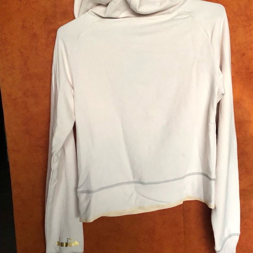 Branded children's shirt like new, size Medium