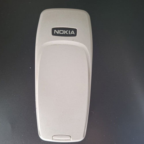 Nokia 3330 phone used with original charger