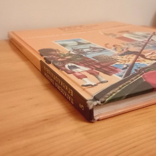 World Children's Encyclopedia Countries and Peoples Europe Asia Volume 2 like new