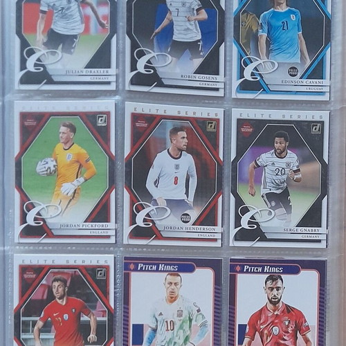 Donruss Soccer Road to Qatar 2021-2022 cards like new, 127 base and 44 inserts