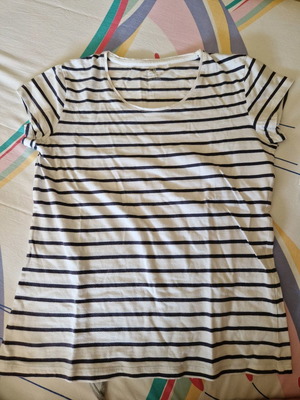 Κοντομάνικη μπλούζα ριγέ H&M μεταχειρισμένη, νούμερο 12-14 ετών