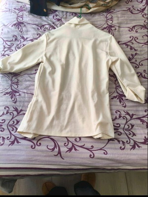 White minimal blazer like new, basic elegant style