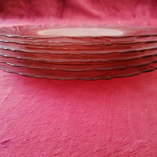 Vereco France red plates set of 12 new from 1990