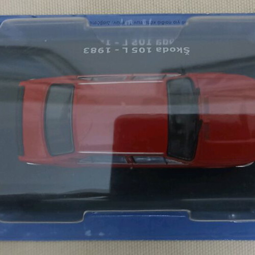 Unforgettable Cars Skoda 105L 1983 1:43 model new with magazine