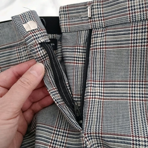 Zara women's checkered grey pants XS like new with elastic waist
