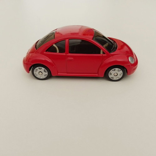 Volkswagen New Beetle metal miniature by Maisto like new, red