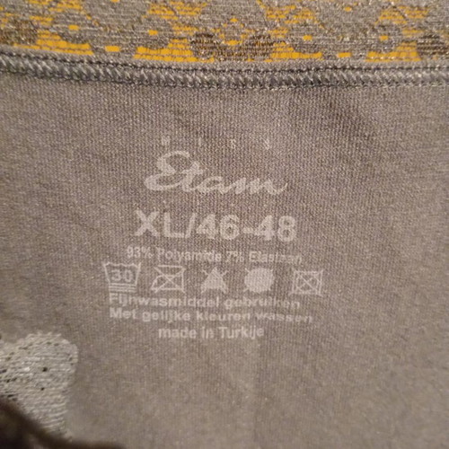 Miss Etam sleeveless top XL with adjustable straps and elastic lace, grey