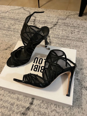 Bibi Lou black sandals new, size 37