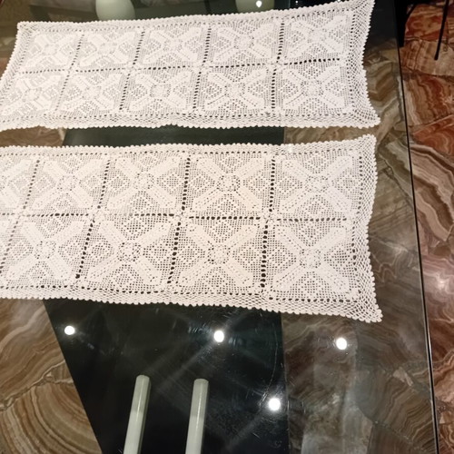 Handmade tablecloth and runners set, like new