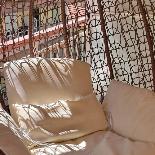 Rocking chair like new, ideal for balcony or veranda