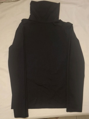 Black turtleneck Pink Woman like new, shiny fabric