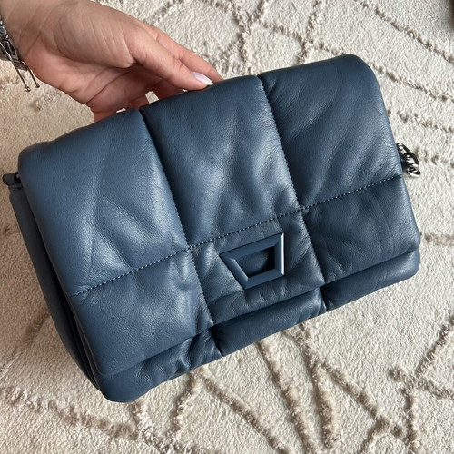 Zara blue quilted shoulder bag like new with chain strap