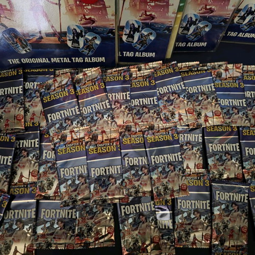 Fortnite Chapter 2 Season 3 album like new with packets
