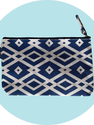 AQVA SUMMER CLUTCH / TOILETRY BAG