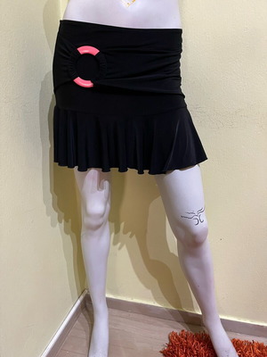 Black mini skirt with pink ring size S like new