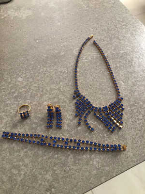 Jewelry set new, blue and gold necklace bracelet earrings ring