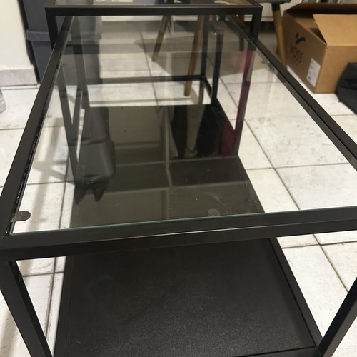 Ikea Vittsjo coffee table set of 2, like new