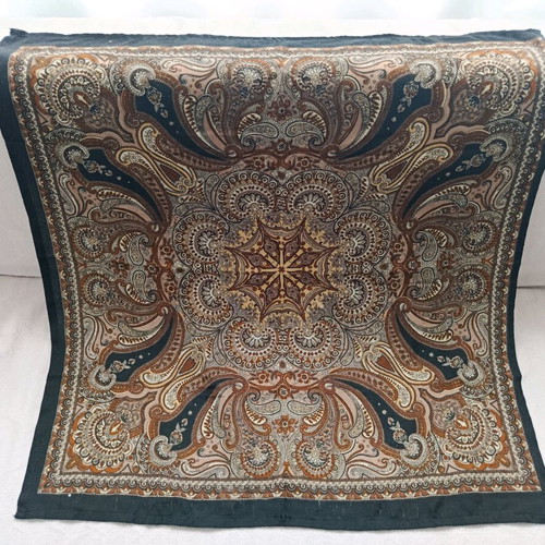 Headscarf used, black and beige, size 75/75 cm