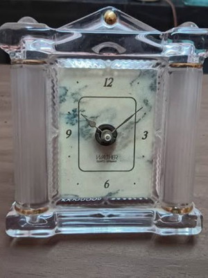Crystal vintage clock like new