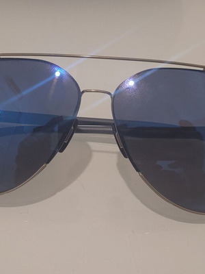 Γυαλιά ηλίου Porsche Design με μπλε φακούς και μεταλλικό σκελετό