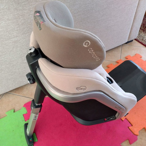 Concord Reverso i-Size 0-18 kg car seat used, Beige