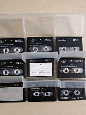 DAT cassettes used, in excellent condition, pack of 9